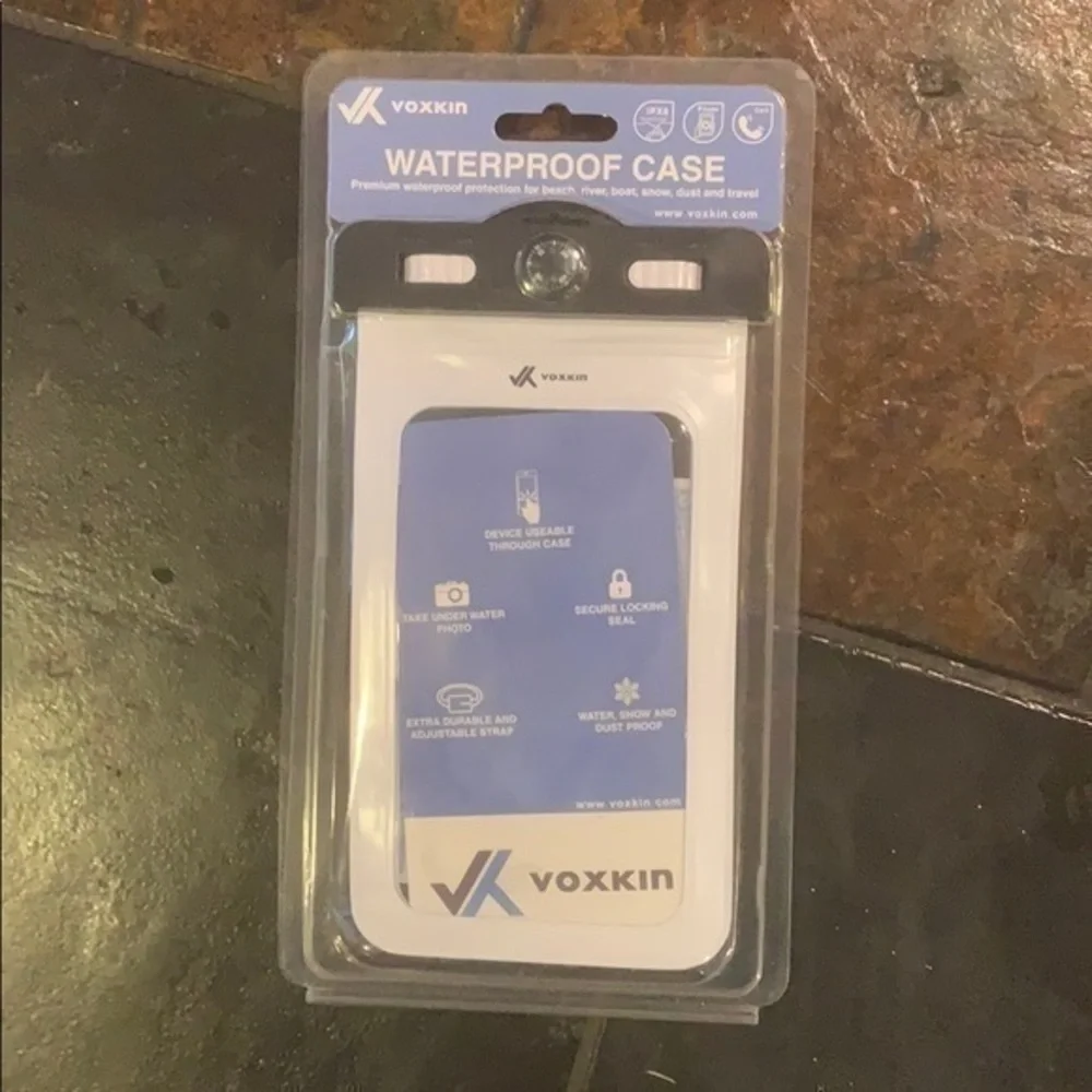 Voxkin Waterproof Case - Waterproof Phone Bag with Lanyard & Armband